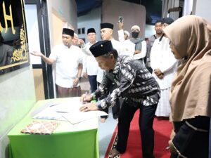 Foto: Kelurahan Maluhu hadir dengan terobosan baru menghadirkan Ronda Baca bagi warganya. Ronda Baca ini telah diresmikan pada Januari 2024.